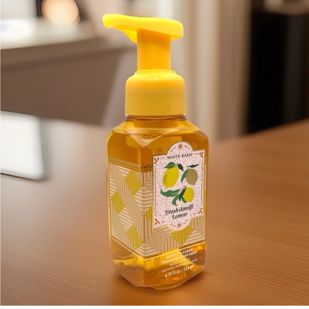 Bath & Body Works Foaming Hand Soap- Fresh Amalfi Lemon (8.75 fl oz)